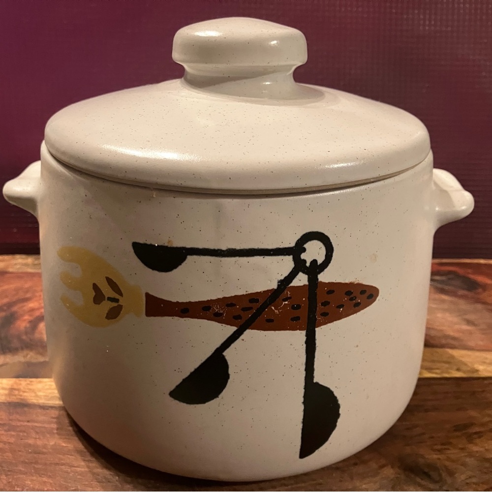 Vintage West Bend Ceramic Lidded Bean Crock Pot, Vintage Mid Century, 1950's,